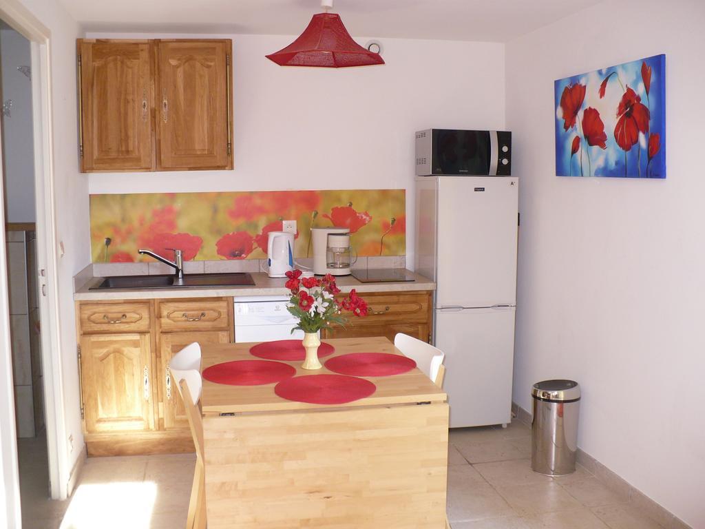 Soleil Rouge Apartment Les Adrets-de-l'Esterel Phòng bức ảnh