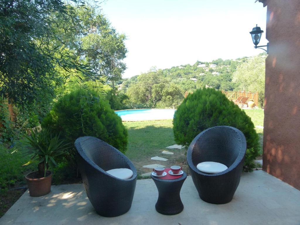 Soleil Rouge Apartment Les Adrets-de-l'Esterel Phòng bức ảnh